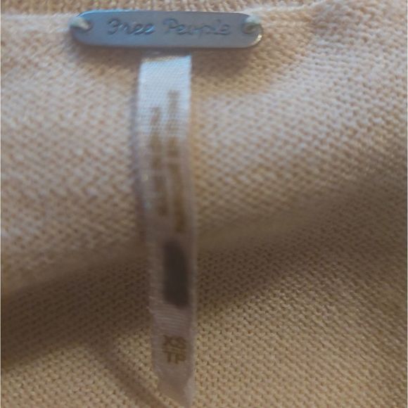 ❤️ Free People Wool Blend Crochet Crop Top - Picture 3 of 7